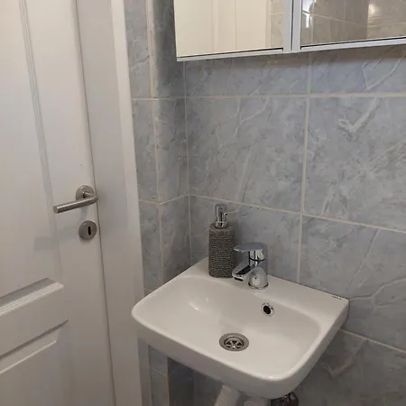 таnja Sobe * 苏博蒂察