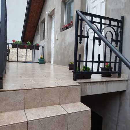 таnja Sobe 公寓 *